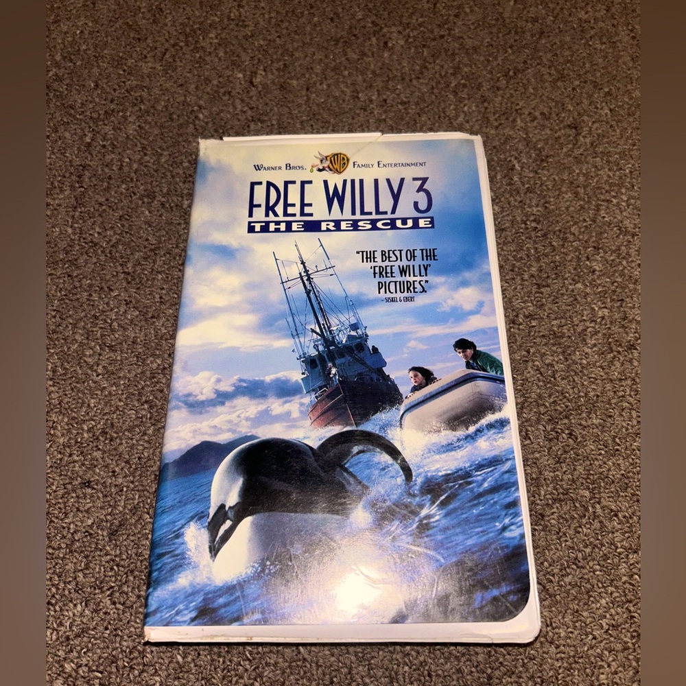 ~6/$10 MOVIES VHS/DVDS~ Free Willy 3: The Rescue VHS Movie In Clamshell 1997